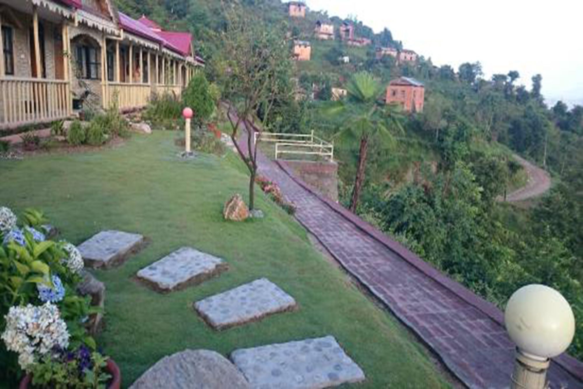 Отель Nepal Yoga Retreat Bageshwori Экстерьер фото