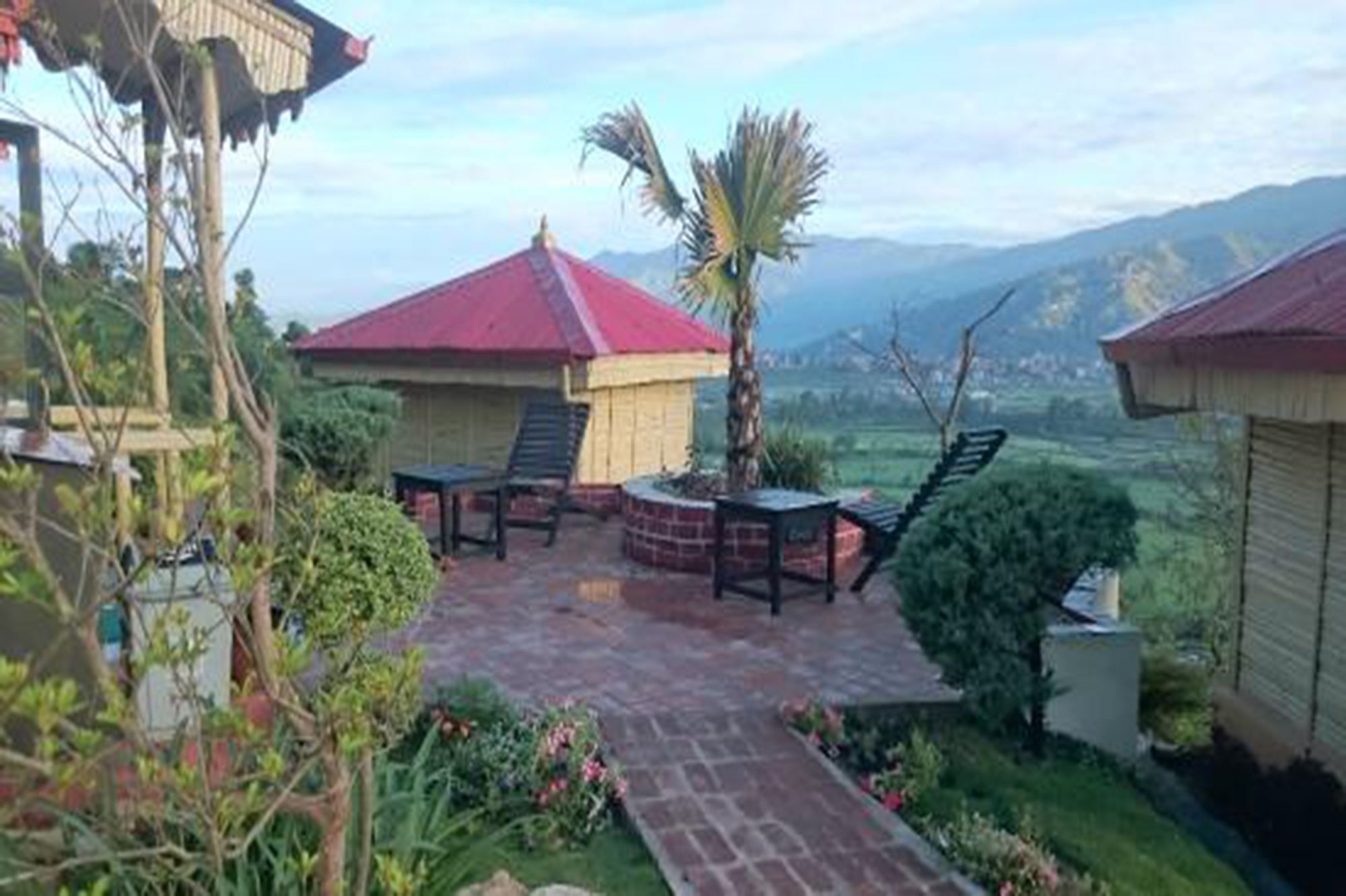Отель Nepal Yoga Retreat Bageshwori Экстерьер фото