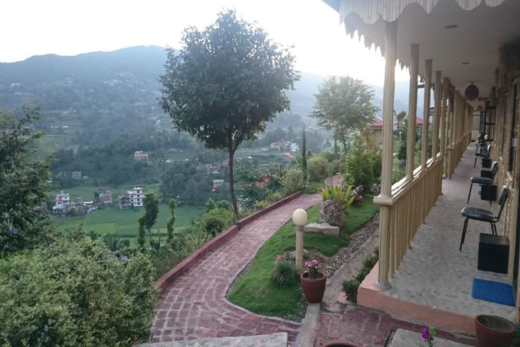 Отель Nepal Yoga Retreat Bageshwori Экстерьер фото